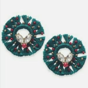 NEW INC Wreath Stud Earrings